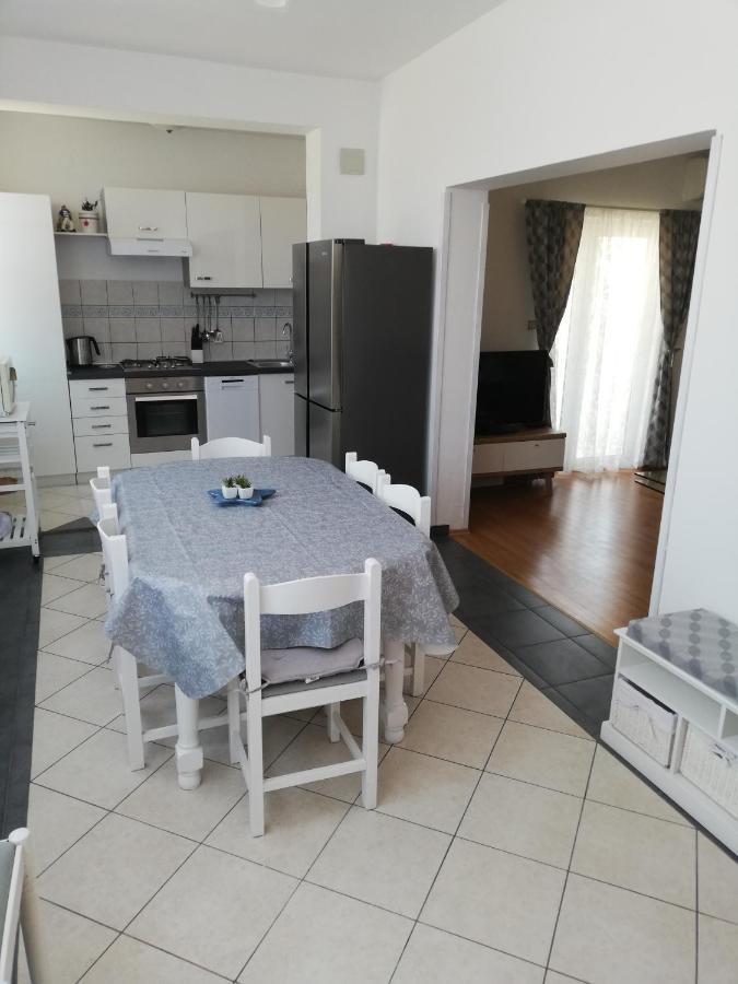 Apartman G&L Grebastica Ngoại thất bức ảnh